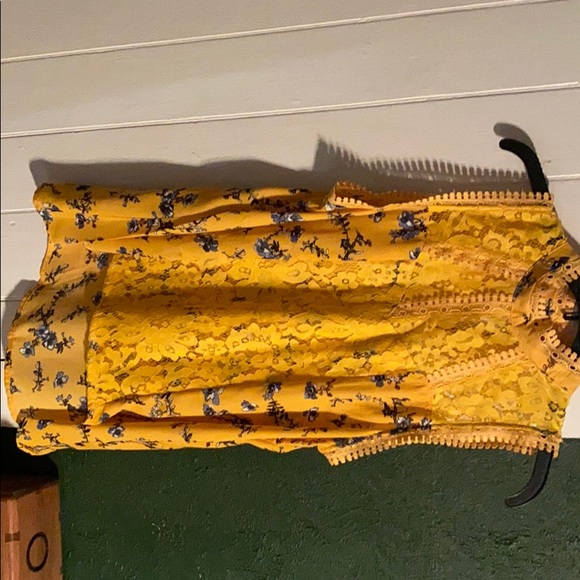 Blouse - Picture 2 of 2